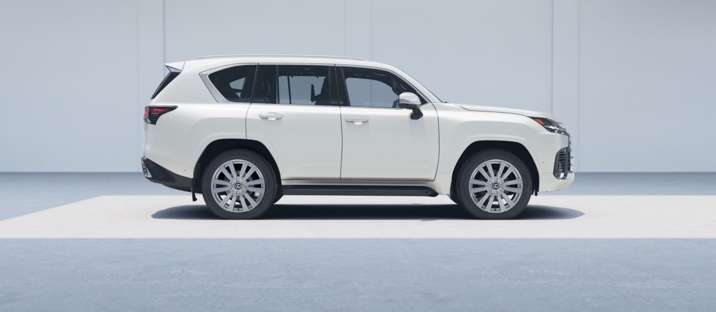 Lexus LX 700h Overtrail